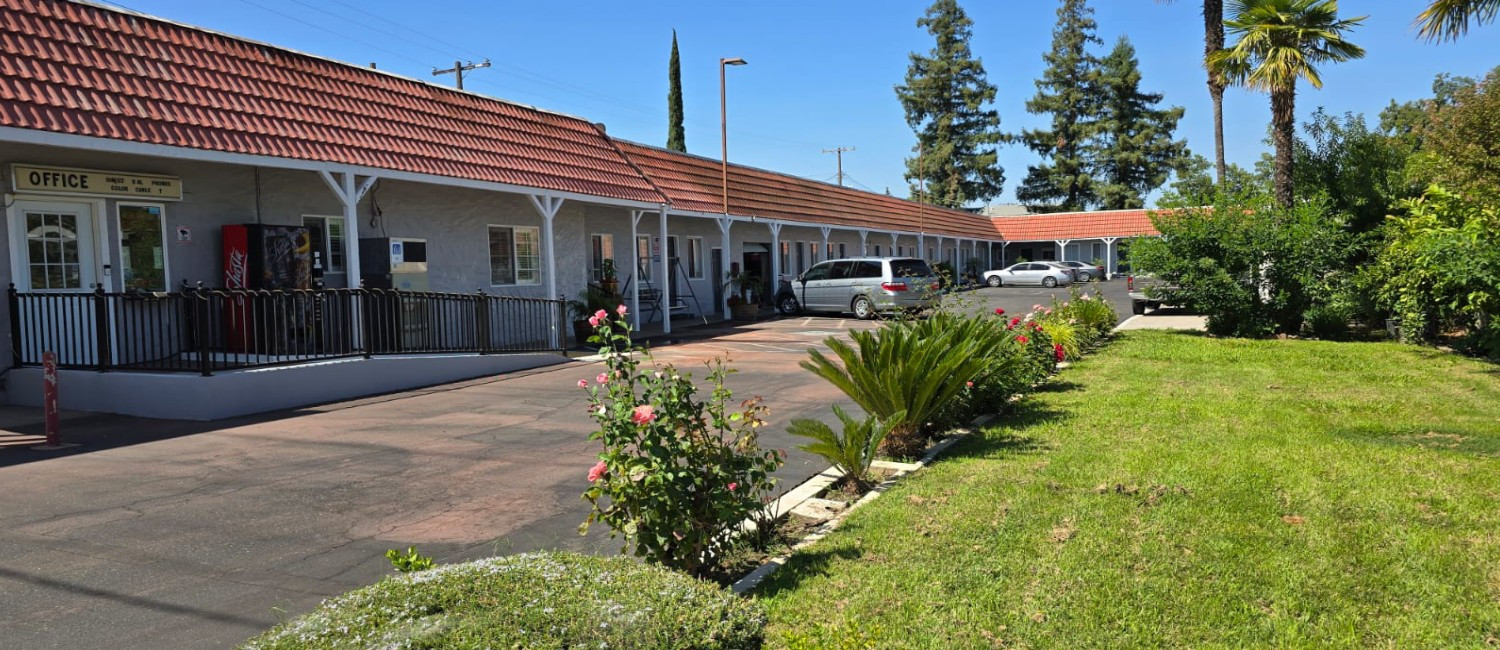 Welcome To Our Lodi Hotel