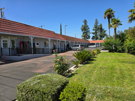 Wine Country Inn - Exterior